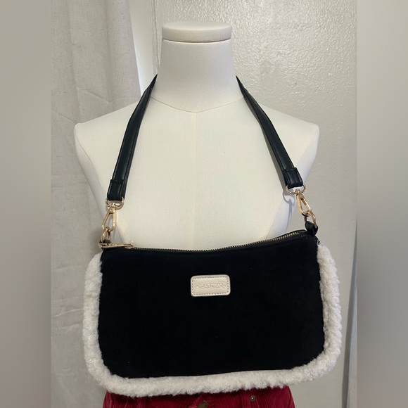 BearPaw Handbags - BearPaw Black and White Shoulder Bag